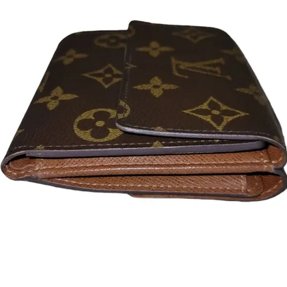 Louis Vuitton Compact Wallet - Picture 6 of 11